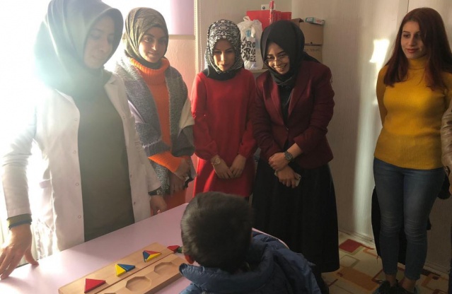 Selçuk Üniversitesi Aydoğanlar Meslek Yüksekokulu Öğrencileri Özgüler Özel Eğitim Merkezine Ziyaretleri