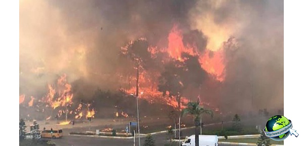 Konya Büyükşehir Manavgat’taki Yangında Söndürme Çalışmalarına Destek Oluyor