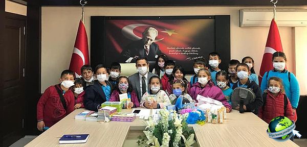 Tilkili İlkokulu Öğrencileri Kaymakam Murat ve Başkan Yaka’yı Ziyaret Ettiler